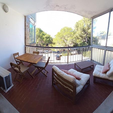 Loft Climatise "La Pinede", 50 M2, Tres Calme, 5 Mn A Pied Des Plages, Lit King Size La Seyne-sur-Mer Eksteriør billede